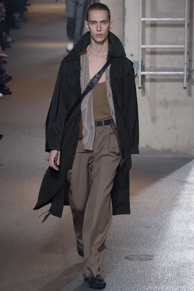 Look 42